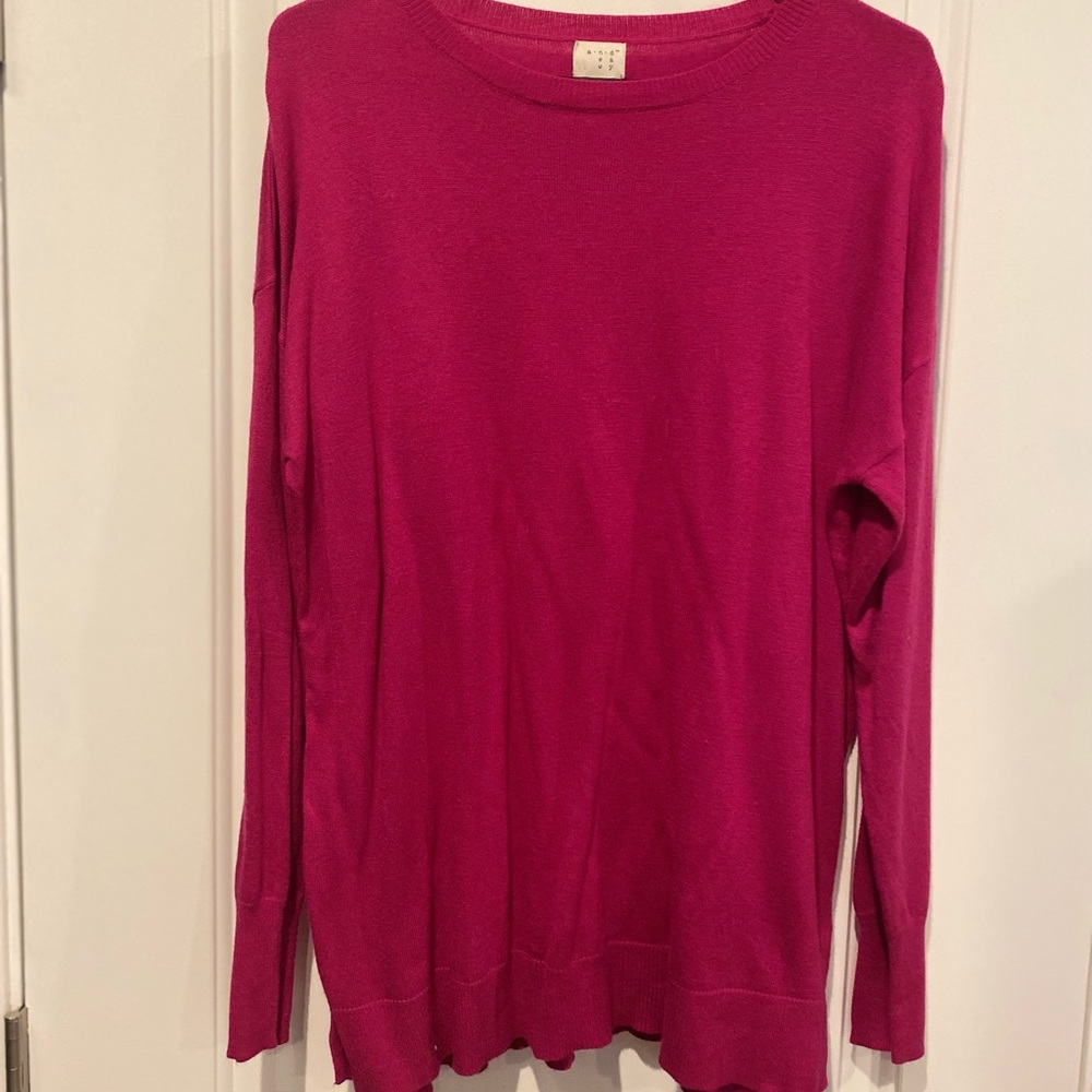 Thin sweater